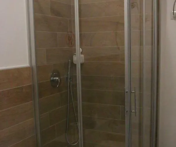 Senza Tempo & Breakfast فندق مبيت وإفطار جرازانو فيسكونتي